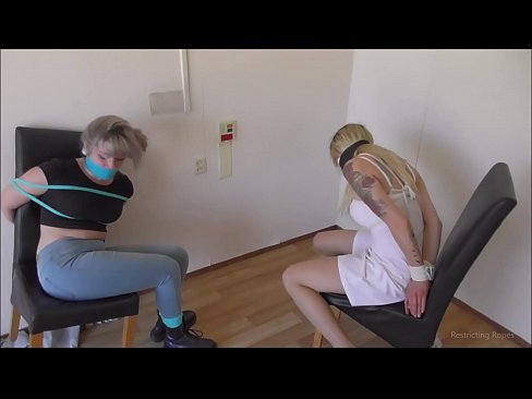 ❤️ E varur / e lidhur dhe e gojës / vajzë në ankth Porno fb tek ne sq.porngifer.ru ﹏